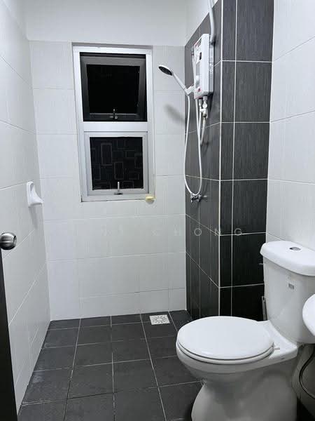 Kondominium untuk Disewa di Vista Bangi - Kent Chong - Bathroom - PropertyGuru.com.my