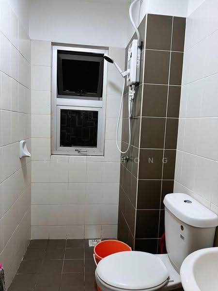 Kondominium untuk Disewa di Vista Bangi - Kent Chong - Bathroom - PropertyGuru.com.my