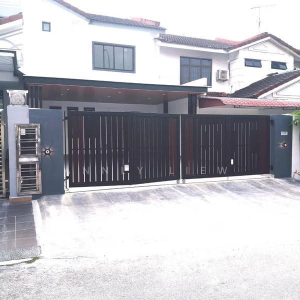 2-storey Terraced House for Sale in Johor Bahru (Johor) - Annly Liew - Exterior - PropertyGuru.com.my
