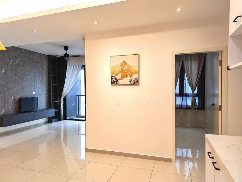 Kondominium untuk Dijual di Golden Triangle 2 - Pamela Yeap - Living Room - PropertyGuru.com.my