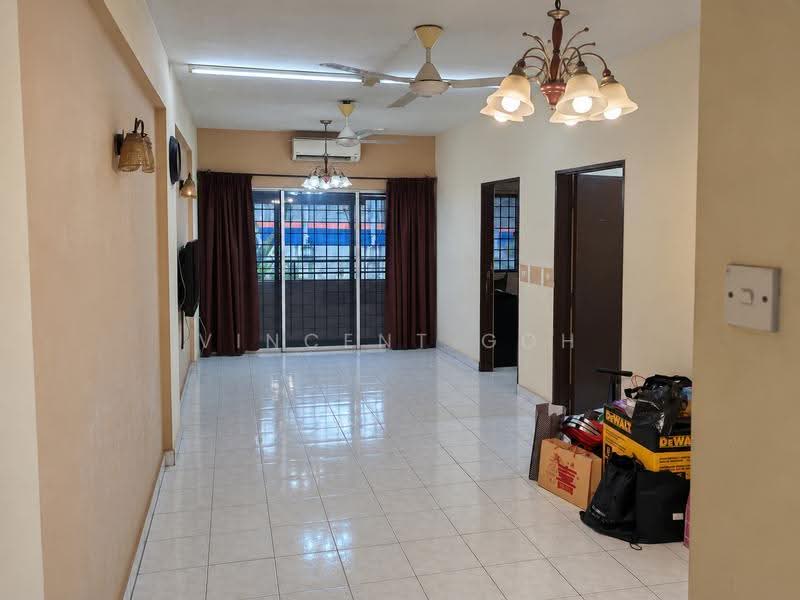 Pangsapuri untuk Dijual di Plaza Sinar Apartment - Vincent Goh - Living Room - PropertyGuru.com.my