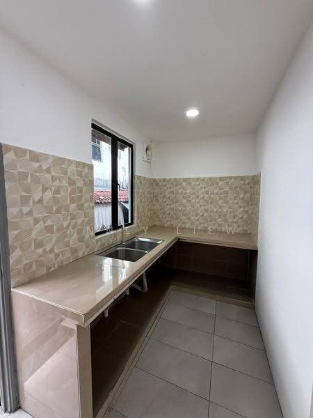 Rumah Teres 2-Tingkat untuk Dijual di Taman Johor Jaya (Johor Bahru) - Annly Liew - Kitchen - PropertyGuru.com.my