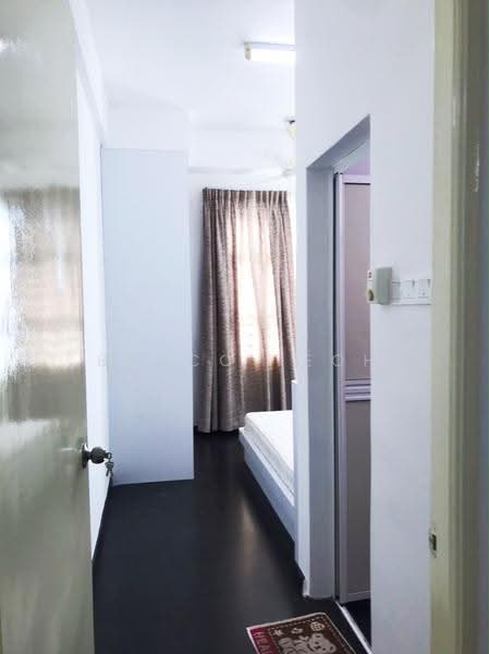 Condominium for Rent at The Oasis - Bosco Teoh - Corridor - PropertyGuru.com.my