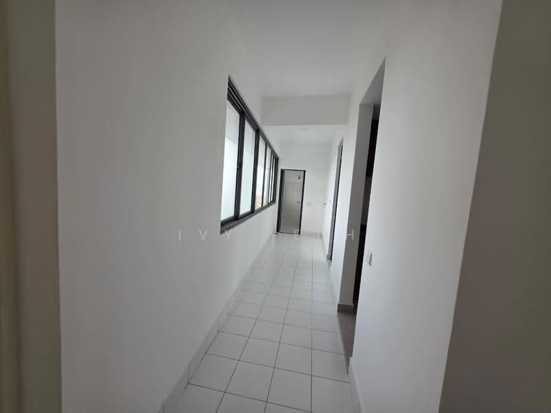 Condominium for Rent at The Landmark - Ivy Yeoh - Corridor - PropertyGuru.com.my