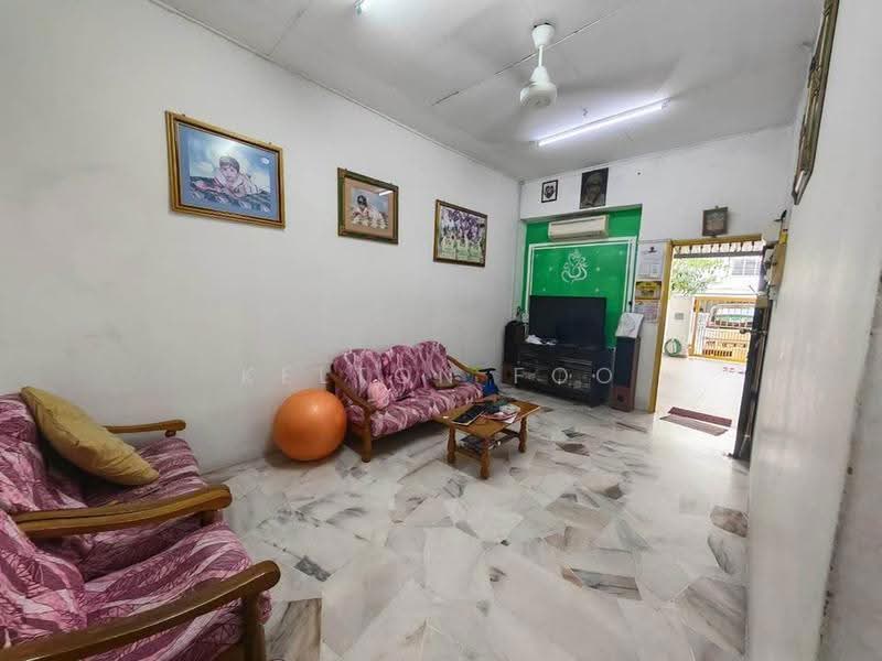 Rumah Teres 1-Tingkat untuk Dijual di Taman Bukit Rawang Jaya (Rawang) - Kelton Foo - Living Room - PropertyGuru.com.my