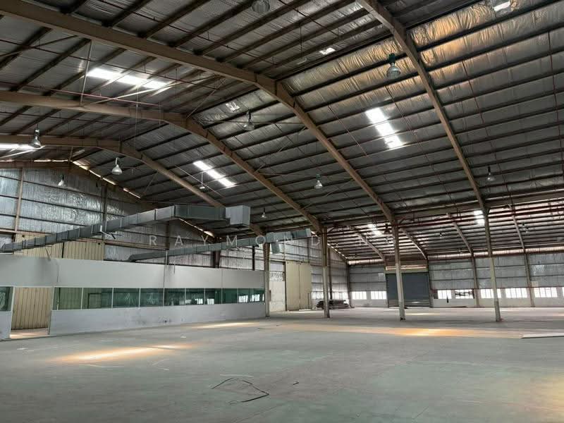 Warehouse for Rent in Bandar Baru Salak Tinggi (Sepang) - Raymond Ng - Interior - PropertyGuru.com.my