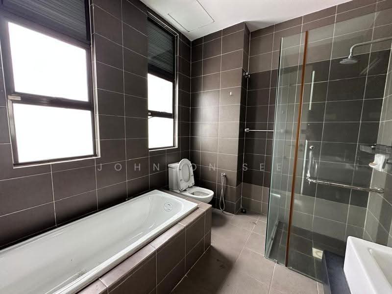 2.5-storey Terraced House for Sale in USJ Heights (Subang Jaya) - Johnson See - Bathroom - PropertyGuru.com.my