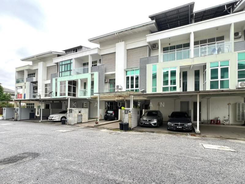 Townhouse for Sale in Petaling Jaya (Selangor) - Keanu Tan - Exterior - PropertyGuru.com.my