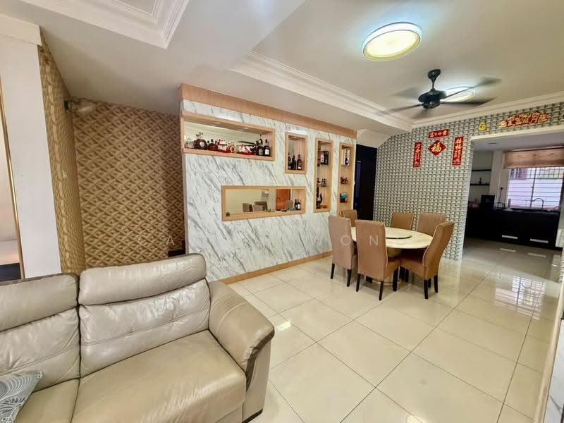 Semi-Detached House for Sale in Taman Perling (Perling) - Calvin Wong - Dining Room - PropertyGuru.com.my
