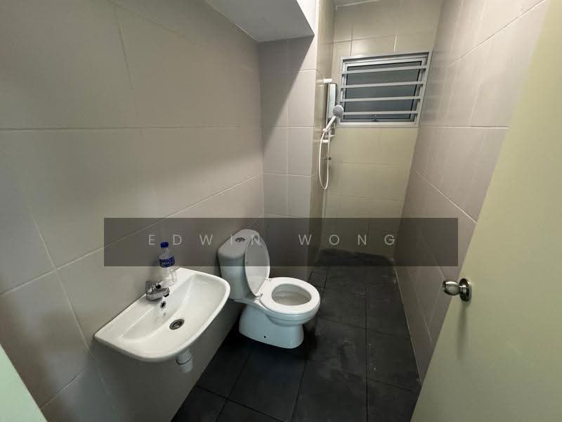 Pangsapuri untuk Disewa di PANGSAPURI AMANSIARA - Edwin Wong - Bathroom - PropertyGuru.com.my