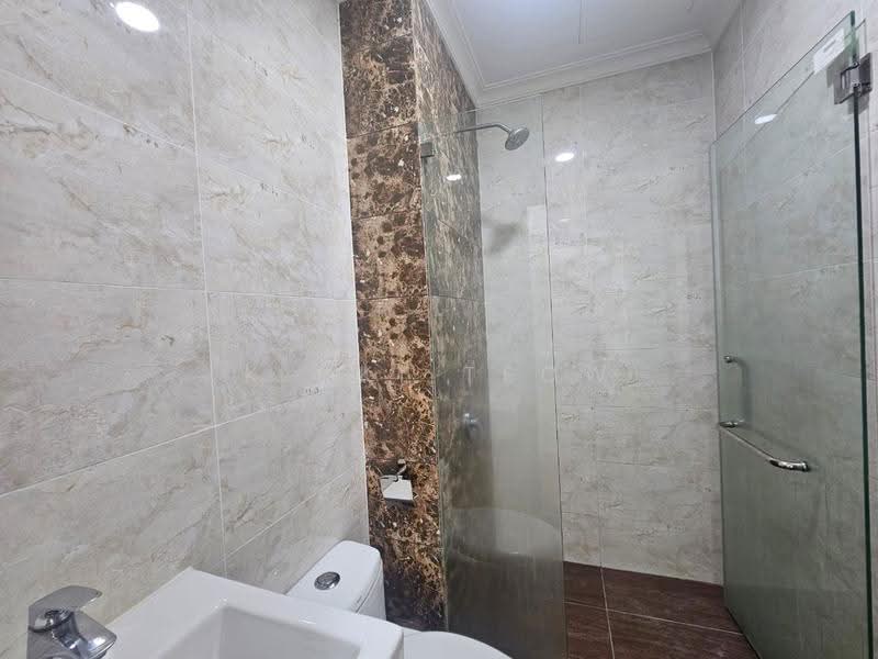 Kondominium untuk Disewa di Laguna Heights (Bukit Laguna) - Kinki Teow - Bathroom - PropertyGuru.com.my