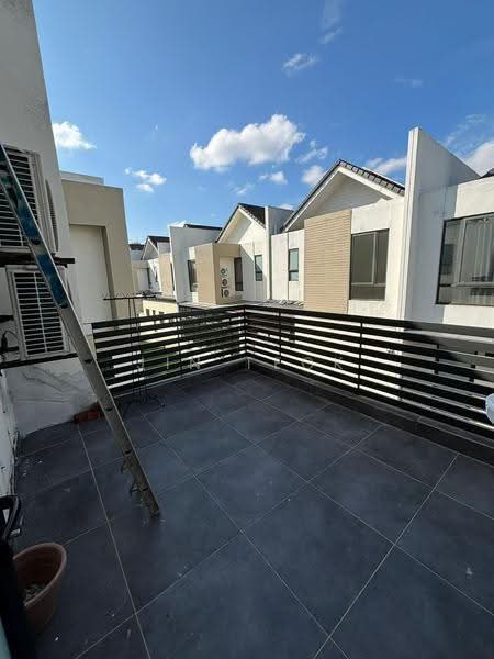 2-storey Terraced House for Rent in Medini (Iskandar Puteri (Nusajaya)) - Jin Teok - Balcony - PropertyGuru.com.my
