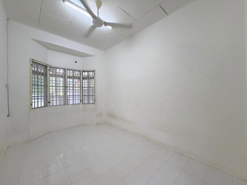 1-storey Terraced House for Sale in Taman Jelawat (Teluk Intan) - Kelvin Foo - Interior - PropertyGuru.com.my