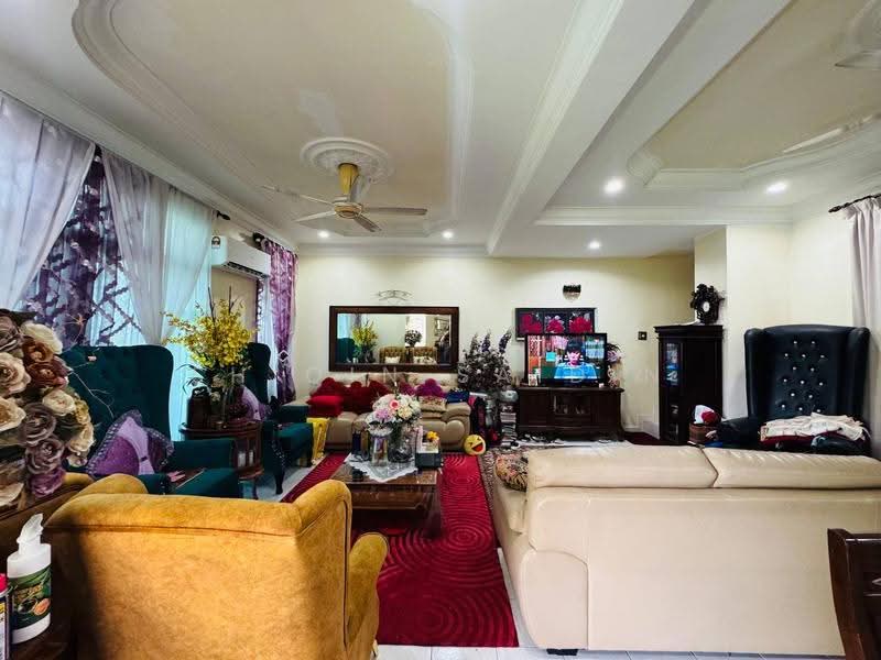 Cluster House for Sale in Alam Suria (Puncak Alam) - Shiqin Saidin - Living Room - PropertyGuru.com.my