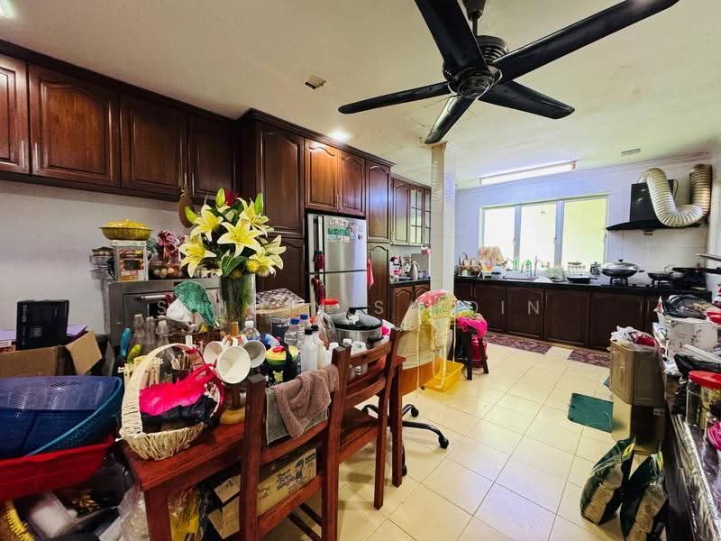 Cluster House for Sale in Alam Suria (Puncak Alam) - Shiqin Saidin - Kitchen - PropertyGuru.com.my
