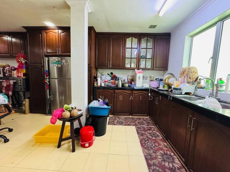 Cluster House for Sale in Alam Suria (Puncak Alam) - Shiqin Saidin - Kitchen - PropertyGuru.com.my