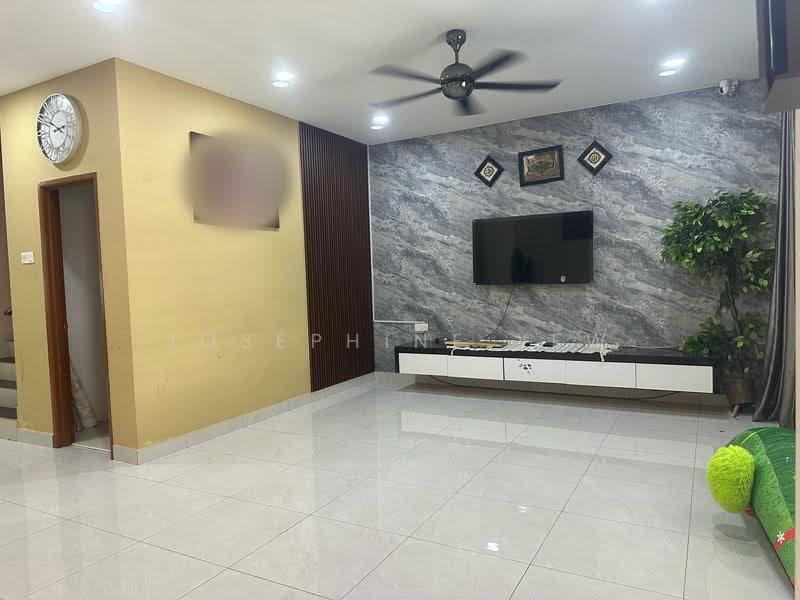 Rumah Teres 2-Tingkat untuk Disewa di Johor Bahru (Johor) - Josephine Yew - Living Room - PropertyGuru.com.my