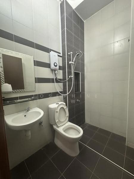 Rumah Teres 2-Tingkat untuk Disewa di Johor Bahru (Johor) - Josephine Yew - Bathroom - PropertyGuru.com.my