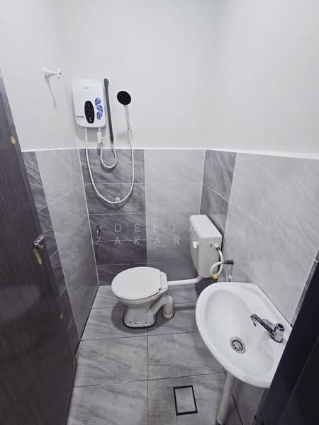 Terraced House for Sale in Taman Intan Perdana (Si Rusa) - Deeja Zakaria - Bathroom - PropertyGuru.com.my