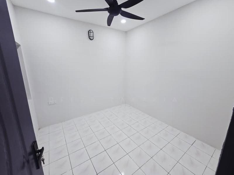 Terraced House for Sale in Taman Intan Perdana (Si Rusa) - Deeja Zakaria - Interior - PropertyGuru.com.my