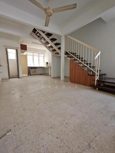 Rumah Teres 2-Tingkat untuk Dijual di Taman Rasah Jaya (Rasah) - Deeja Zakaria - Living Room - PropertyGuru.com.my