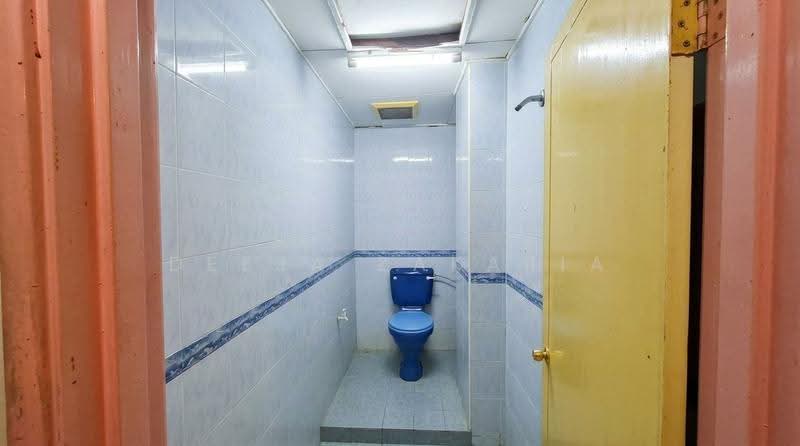 2-storey Terraced House for Sale in Warisan Puteri (Ampangan) - Deeja Zakaria - Bathroom - PropertyGuru.com.my