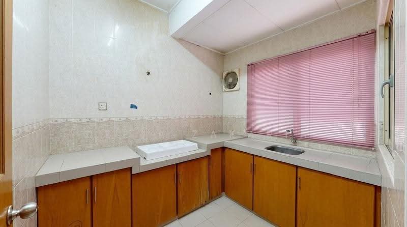 2-storey Terraced House for Sale in Warisan Puteri (Ampangan) - Deeja Zakaria - Kitchen - PropertyGuru.com.my
