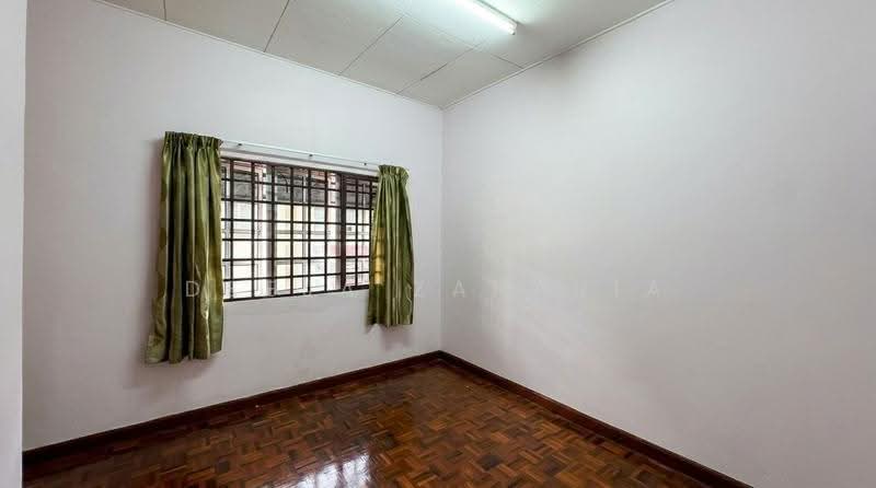 2-storey Terraced House for Sale in Warisan Puteri (Ampangan) - Deeja Zakaria - Interior - PropertyGuru.com.my