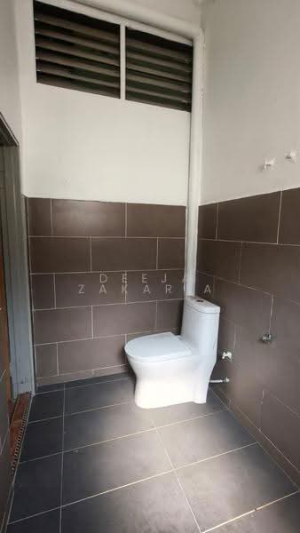 Terraced House for Sale in Seremban (Negeri Sembilan) - Deeja Zakaria - Bathroom - PropertyGuru.com.my