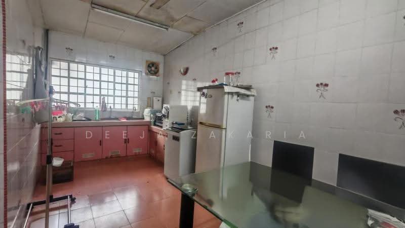 Rumah Teres untuk Dijual di Seremban (Negeri Sembilan) - Deeja Zakaria - Kitchen - PropertyGuru.com.my