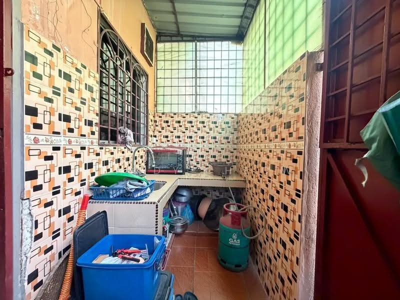 Terraced House for Sale in Taman Garing Utama (Rawang) - Mandy Cheow - Kitchen - PropertyGuru.com.my