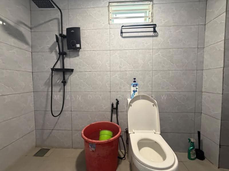 Terraced House for Sale in Taman Garing Utama (Rawang) - Mandy Cheow - Bathroom - PropertyGuru.com.my