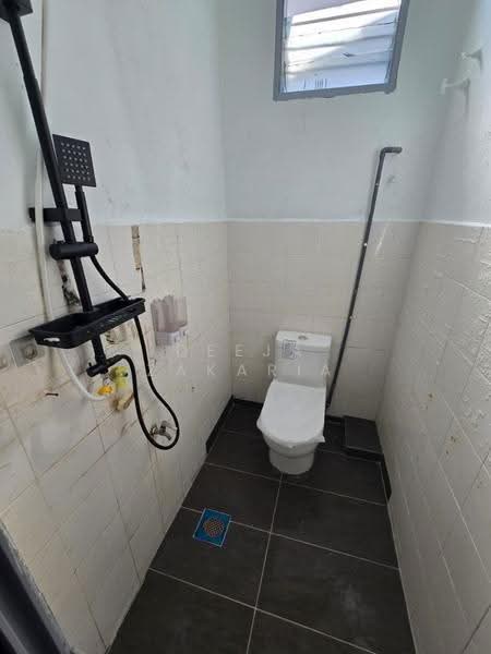 Terraced House for Sale in Taman Intan Perdana (Si Rusa) - Deeja Zakaria - Bathroom - PropertyGuru.com.my