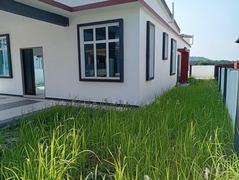 Bungalow House untuk Dijual di Seremban (Negeri Sembilan) - Deeja Zakaria - Exterior - PropertyGuru.com.my
