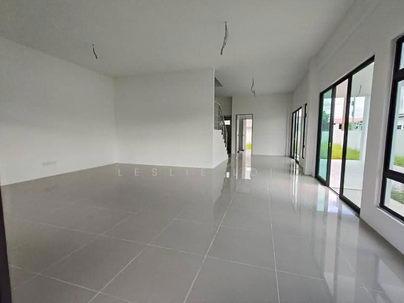 Rumah Teres 2-Tingkat untuk Dijual di Moyan (Kuching) - Leslie Loi - Living Room - PropertyGuru.com.my