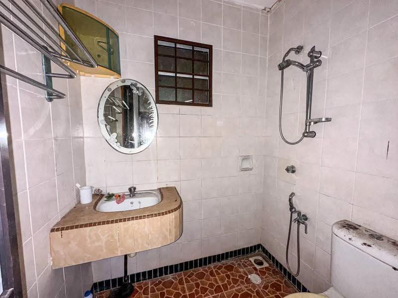 2-storey Terraced House for Sale in Kajang (Selangor) - Ahmad Ikhwan Arif - Bathroom - PropertyGuru.com.my