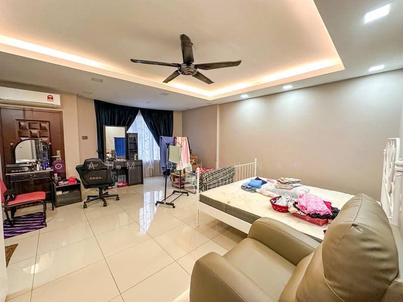 Semi-Detached House for Sale in Bandar Tun Hussein Onn (Cheras) - Ahmad Ikhwan Arif - Bedroom - PropertyGuru.com.my