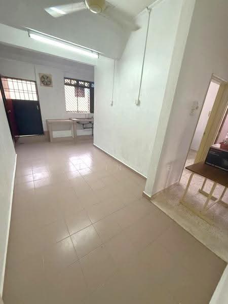 Rumah Teres 1-Tingkat untuk Disewa di Taman Molek (Johor Bahru) - Calvin Lee - Interior - PropertyGuru.com.my