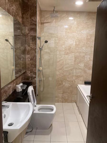 Service Residence for Sale at Paragon Suites @ CIQ - John Sia - Bathroom - PropertyGuru.com.my