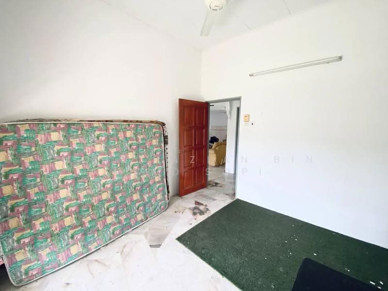 Bungalow House untuk Dijual di Taman Pantai Sepang Putra (Sepang) - Mohd Hazlan bin Mohd Sopi - PropertyGuru.com.my