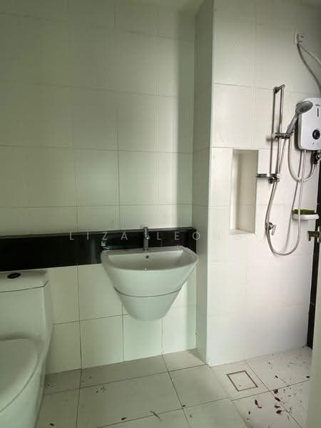 Service Residence for Rent at Sky Peak Residences - Liza Leong - Bathroom - PropertyGuru.com.my