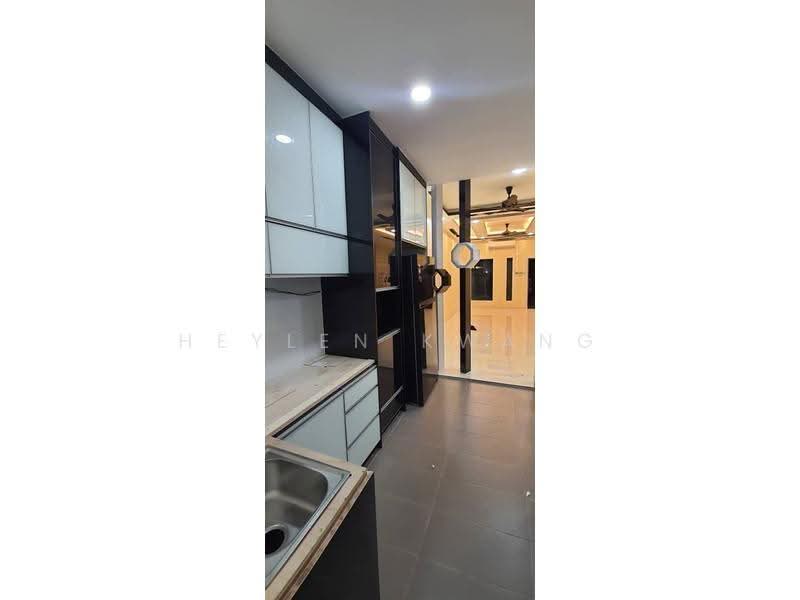 Rumah Teres 2-Tingkat untuk Disewa di Klang (Selangor) - Heylen Kwang - Kitchen - PropertyGuru.com.my