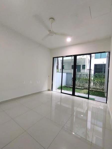 Bungalow House for Sale in Shah Alam (Selangor) - James Teoh - Living Room - PropertyGuru.com.my