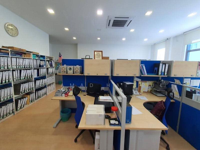 Shop / Office for Sale in Bandar Kinrara Seksyen 5 (Bandar Kinrara) - Mohamad Haizrul - Interior - PropertyGuru.com.my