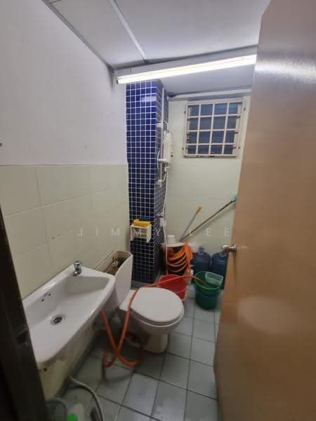 Condominium for Sale at Perdana Exclusive - Jimmy Lee - Bathroom - PropertyGuru.com.my