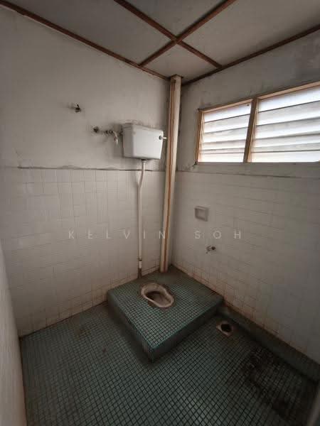 Kilang untuk Dijual di Bukit Beruntung (Selangor) - Kelvin Soh - Bathroom - PropertyGuru.com.my