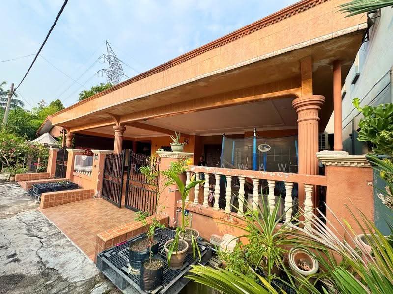 Bungalow House for Sale in Batu Caves (Selangor) - Fauran Nawawi - PropertyGuru.com.my
