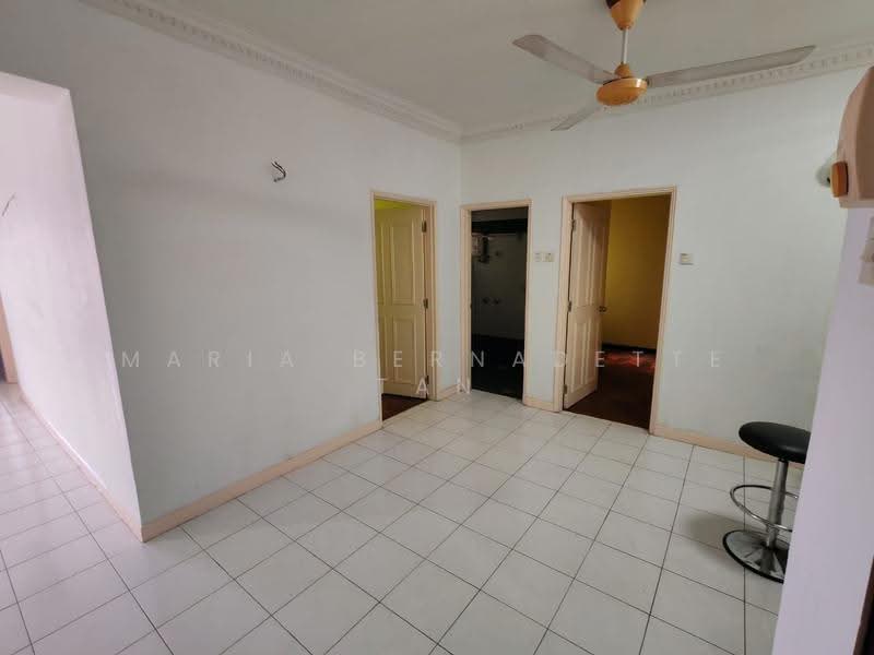 Kondominium untuk Dijual di Cameron Towers - Maria Bernadette Tan - Interior - PropertyGuru.com.my
