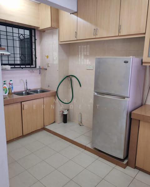 Kondominium untuk Dijual di Cameron Towers - Maria Bernadette Tan - Kitchen - PropertyGuru.com.my