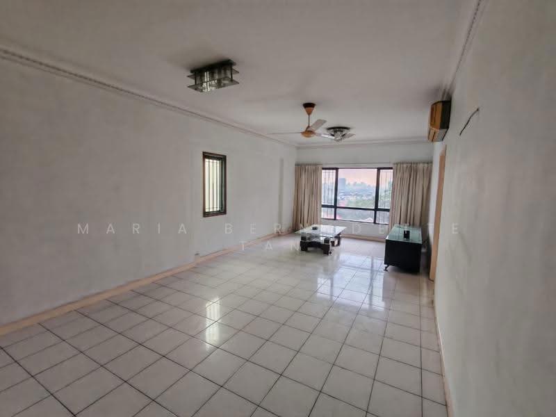 Kondominium untuk Dijual di Cameron Towers - Maria Bernadette Tan - Living Room - PropertyGuru.com.my